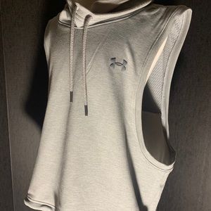 Under Armour Muscle Workout Funnel neck pullover